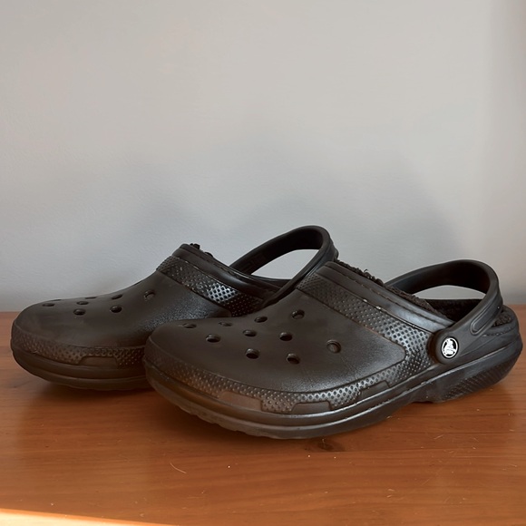Crocs Classic Lined Fuzzy Clog. Worn few times - Picture 1 of 4